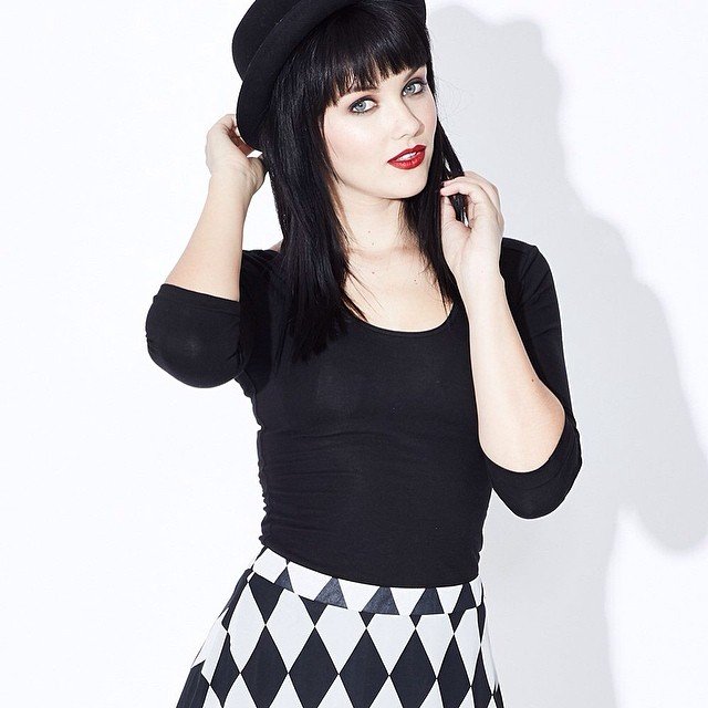 Mel Clarke_x04