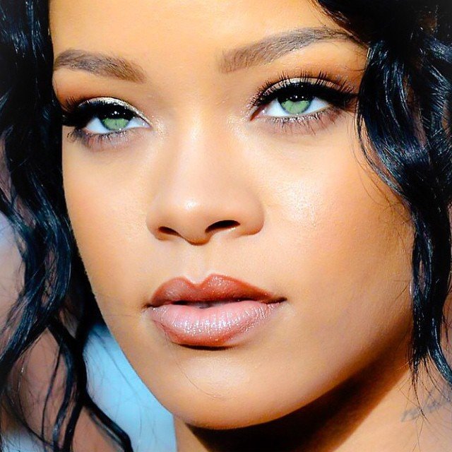 Rihanna1